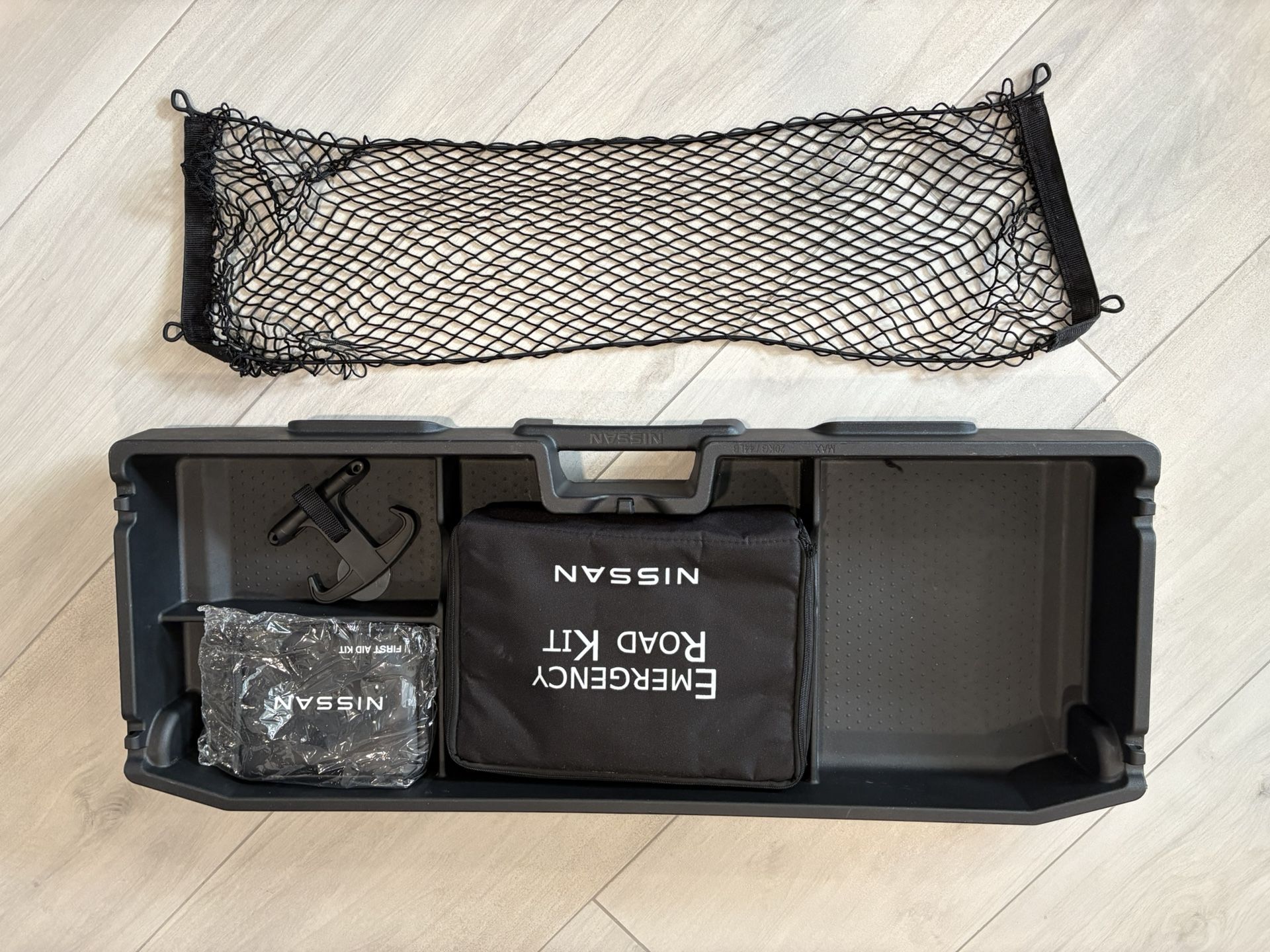 Nissan Altima Trunk Kit