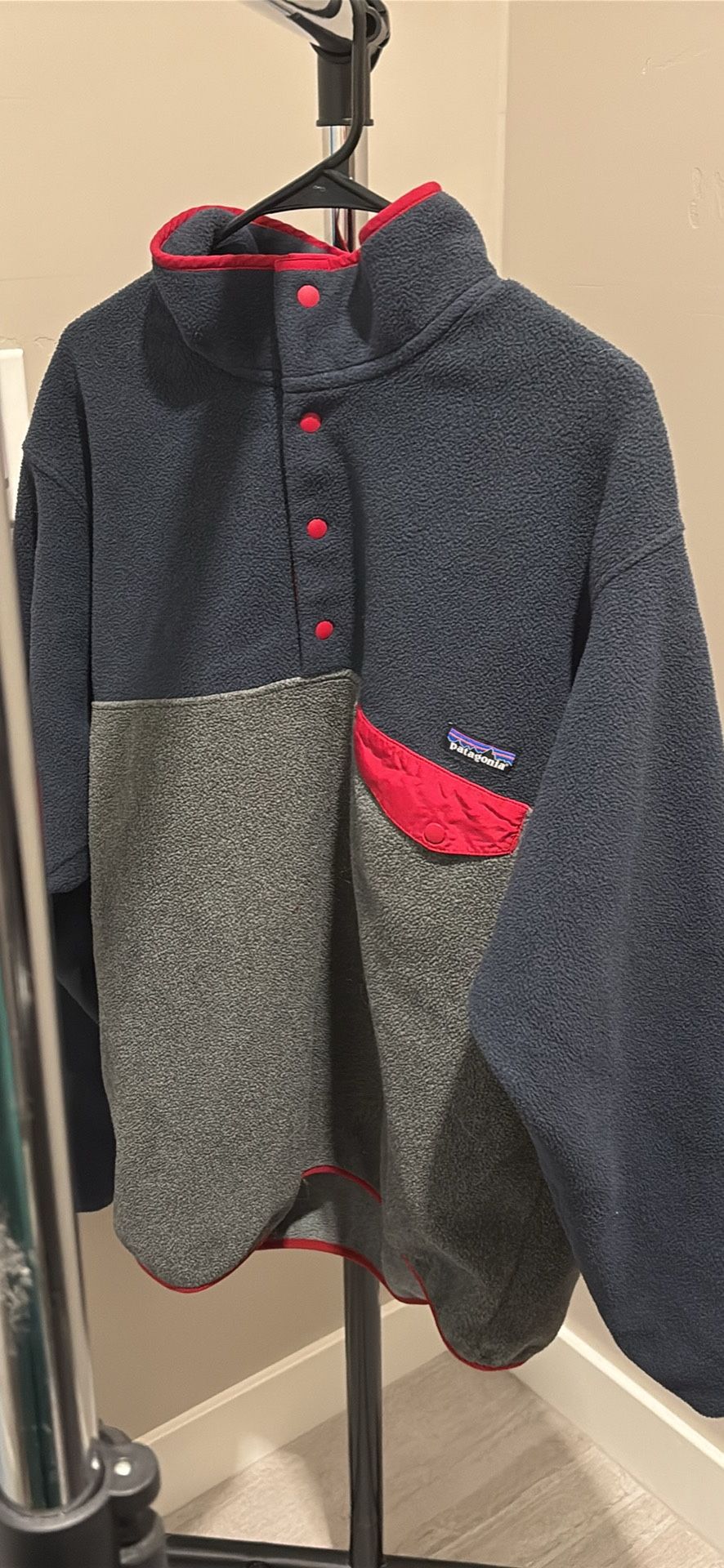 Patagonia Men’s Pullover Large