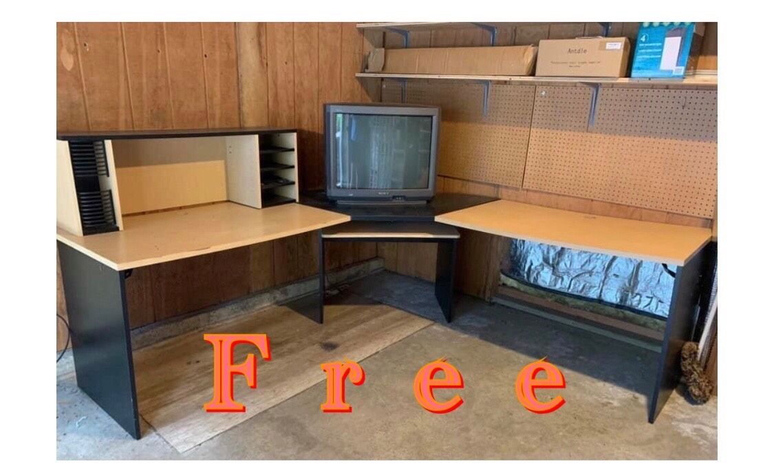 Free desk