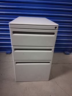 Metal File Cabinet missing lock