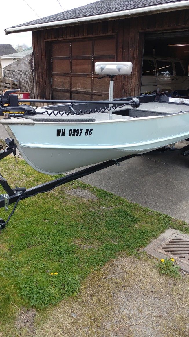 14ft Lund Bass Boat Conversion