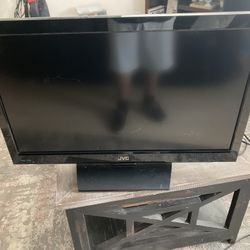 JVC 22inch TV, Comes With No Remote Works Like New 