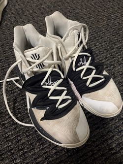 Kyrie 5 Basketball Shoes