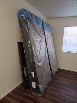 Nice Strong and Sturdy New California king-size Box Spring Still in Plastic