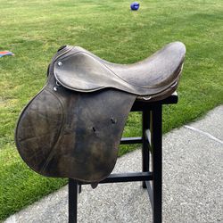 English Saddle