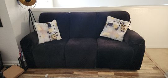 RECLINER-NEED GONE ASAP!