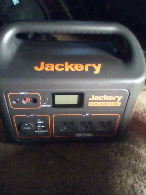 Jackery 1000 Generator Only Brand New Never Been Used Selling For $300