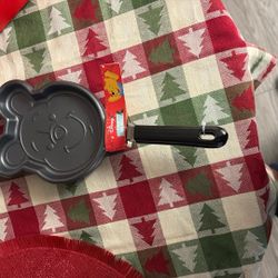 Poo Christmas Pan