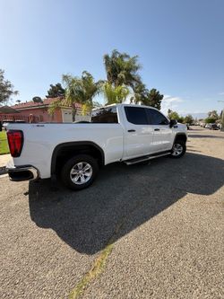 17” inch gmc / chevy wheels265/70r17