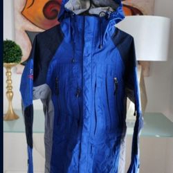 The North Face Vintage Summit series Gore tex New