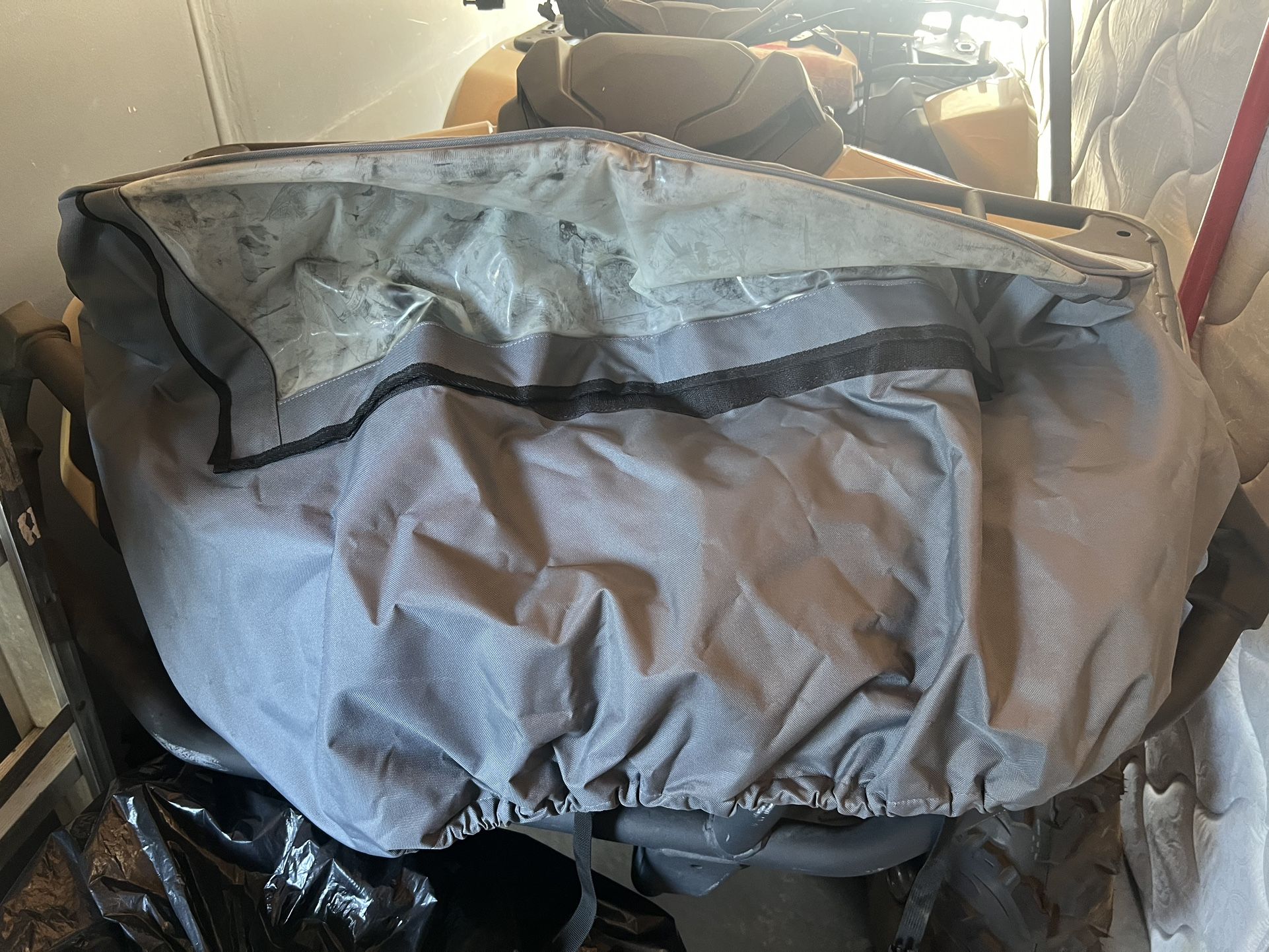 Trailer, Propane, Cover