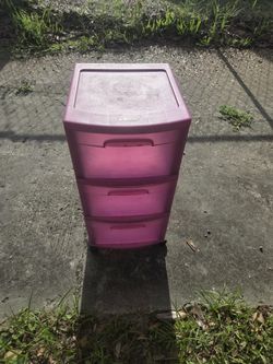 3 DRAWER PLASTIC PINK STERLITE ROLLING DRESSER