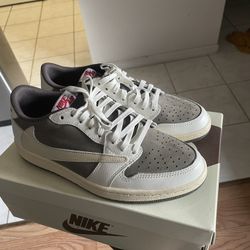 Travis Scott x Air Jordan 1 Retro Low OG Reverse Mocha Size 9