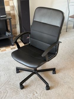 IKEA RENBERGET Swivel Office Desk Chair (Black)