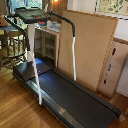 Precor 9.21i Treadmill