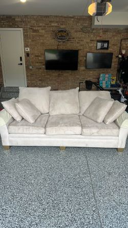 Free Couch