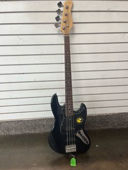 Sire bass guitar Marcus miller V