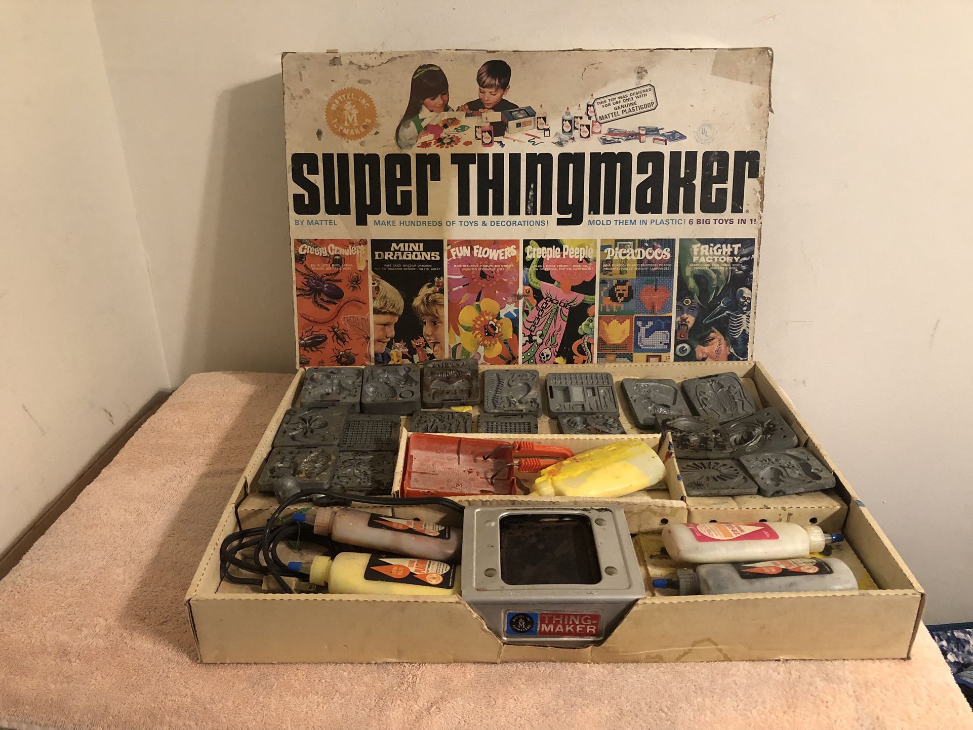 Vintage 1964 Mattel Super Thingmaker 19 Metal Molds Cooling Tray Heat Unit Works