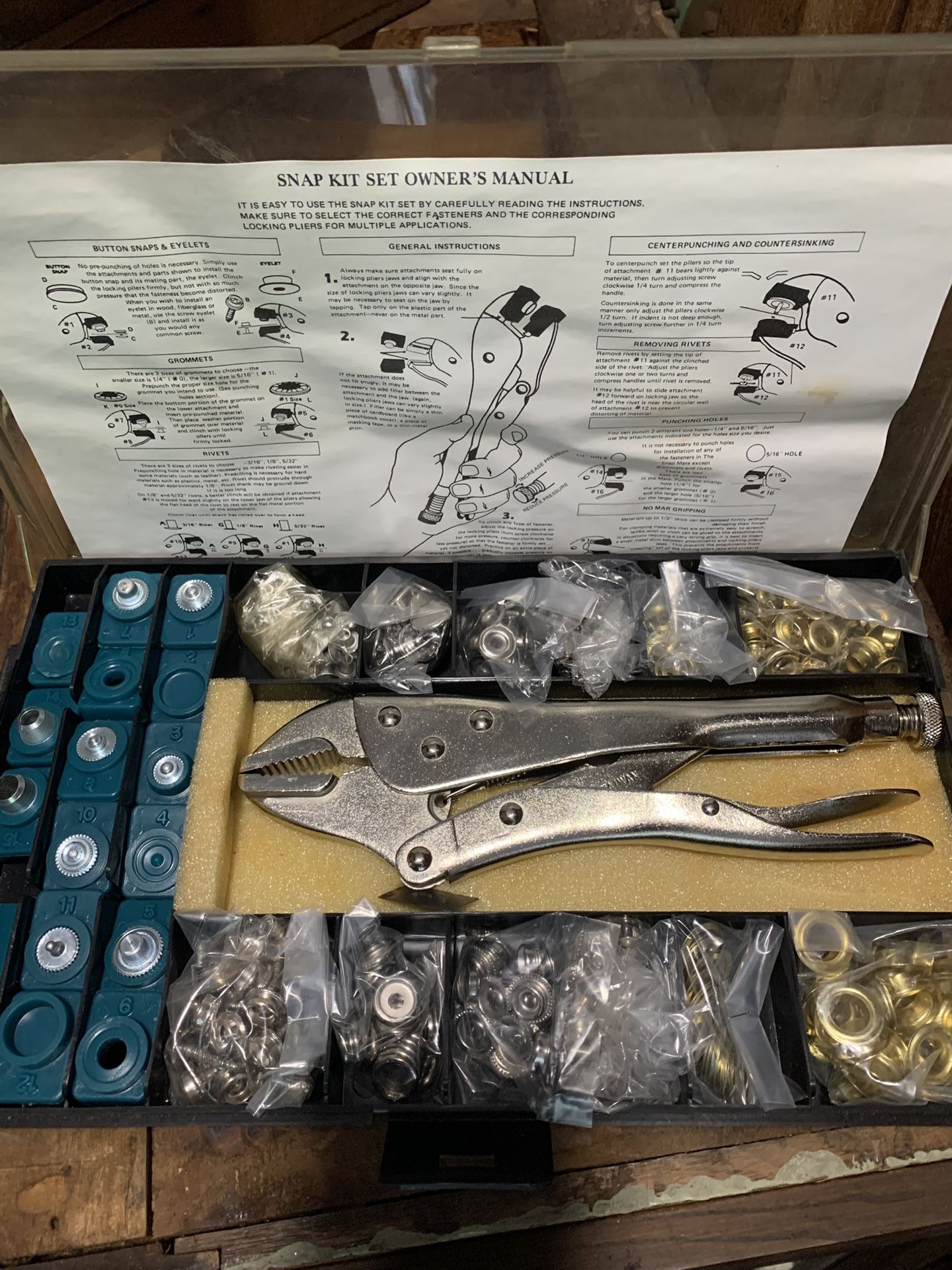 Snap Kit With Tool And Various Size Snaps