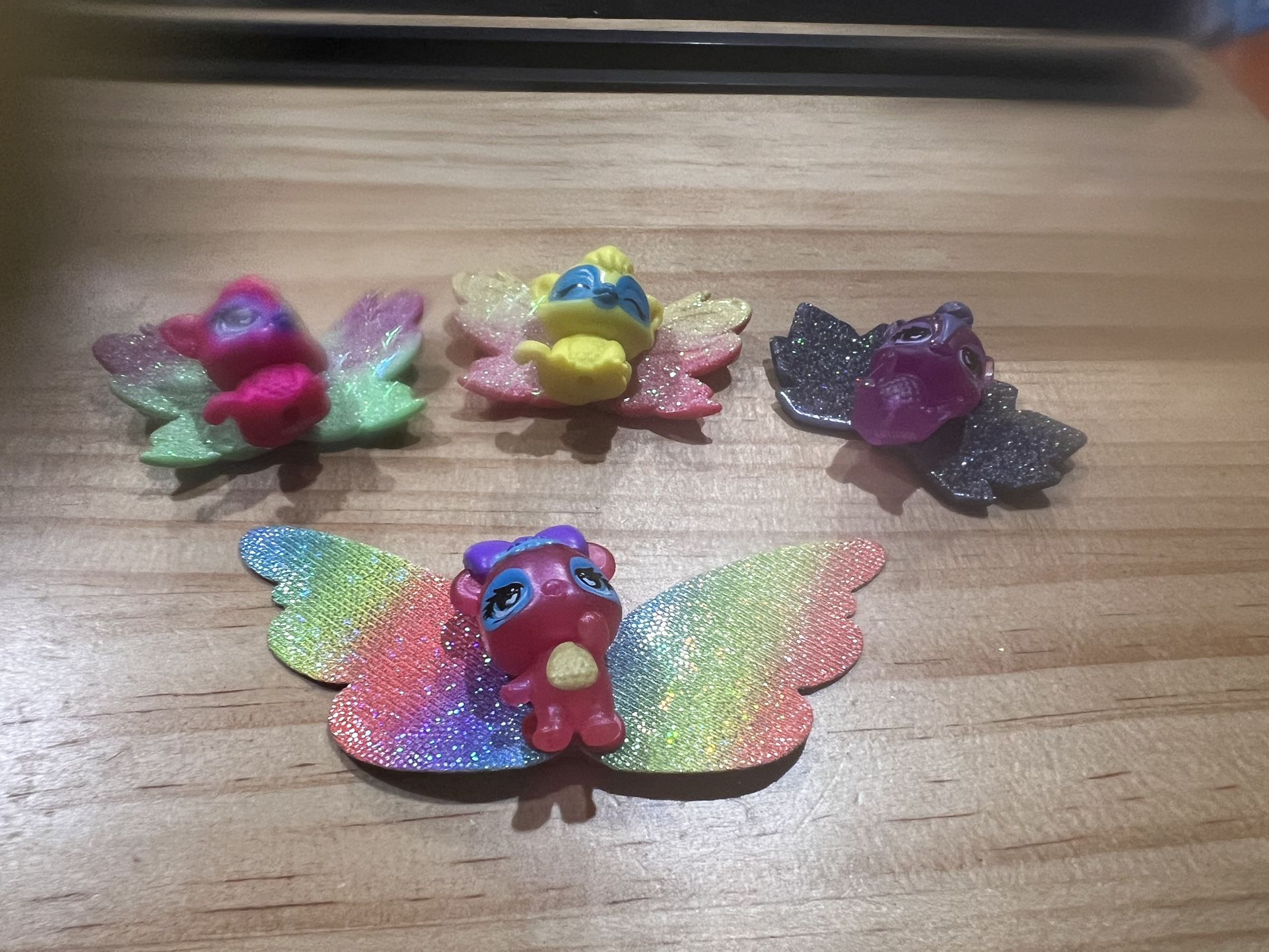 HATCHIMALS - GLITTERY COLLEGGTIBLES BUNDLENOF 5
