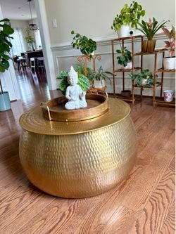 Calluna 30inch round metal table
