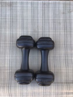 Set of 3 pounds dumbbell