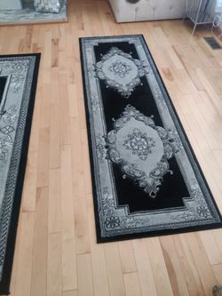 Beautiful clean Accent rugs...