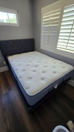 Full size adjustable base bed. Frame, headboard & mattress
