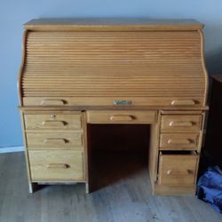 Winners Only Solid Oak Rolltop Desk