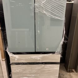 Brand New  Scratch And Dent  Up To  60%  Of