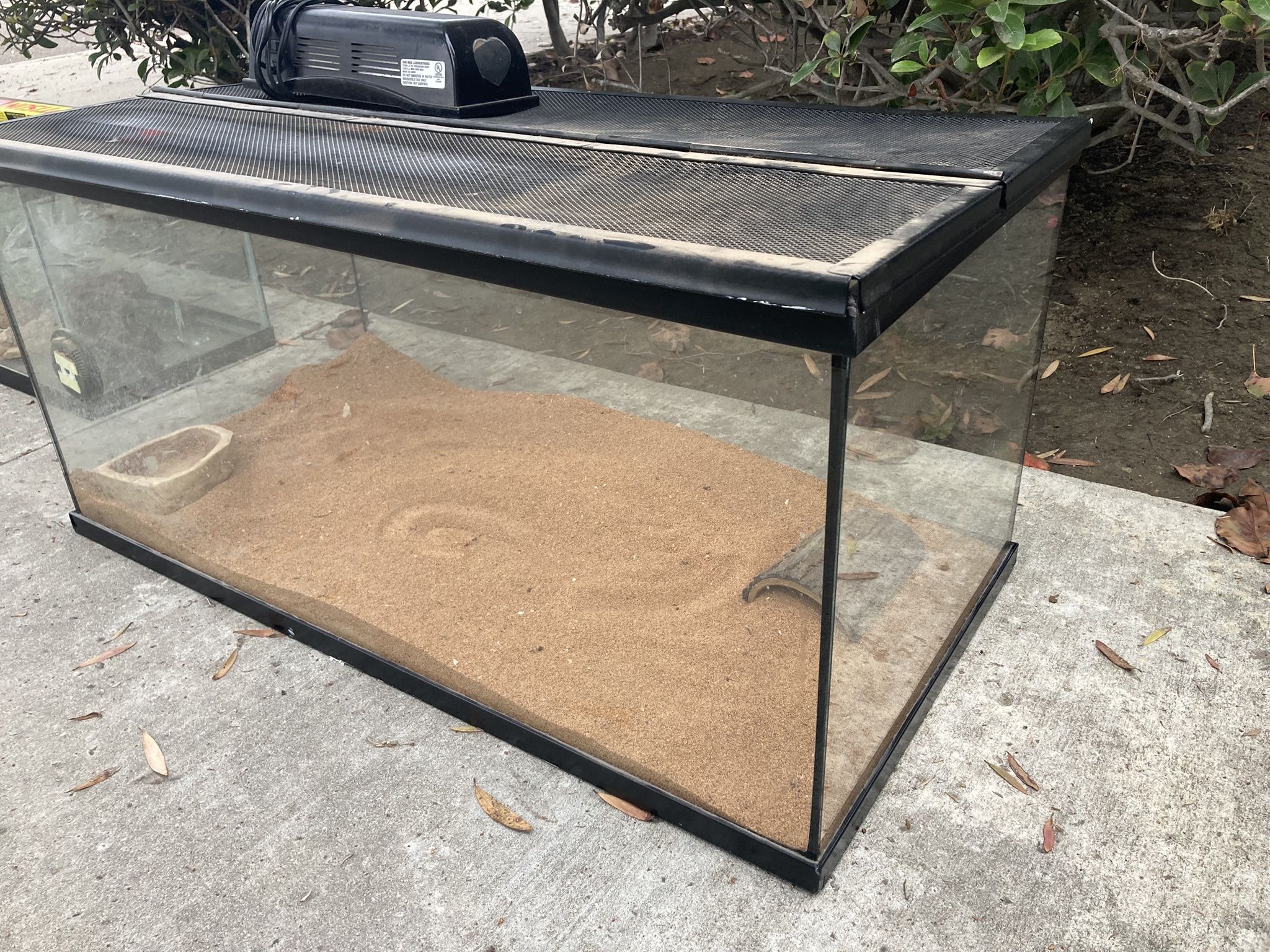 52gallon Tank For Snake Or Lizard 37X19.5X18 LxWxH
