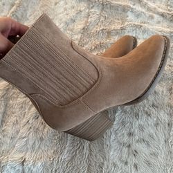 Tan Suede Boots 