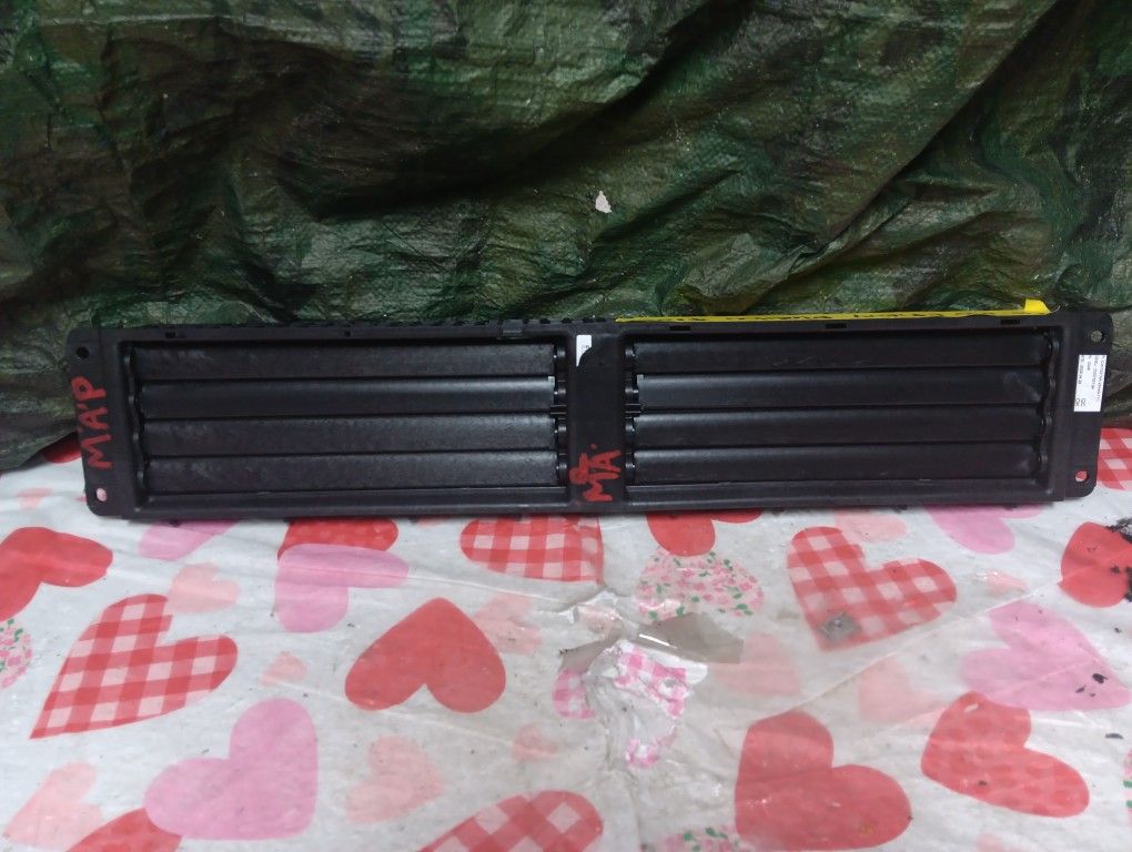 2016-23 Chevy Malibu Shutter Auto Parts