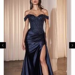 Beautiful blue porm dress formal dress size 16