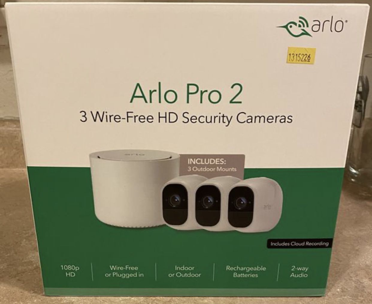 ARLO PRO 2 (3 WIRE FREE HIGH DEFINITION SECURITY 3 CAMERA SYSTEM)
