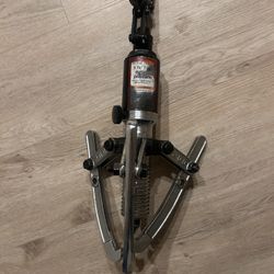 Pittsburgh 5 ton 3 jaw hydraulic Gear Puller