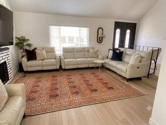 Recliner couch
