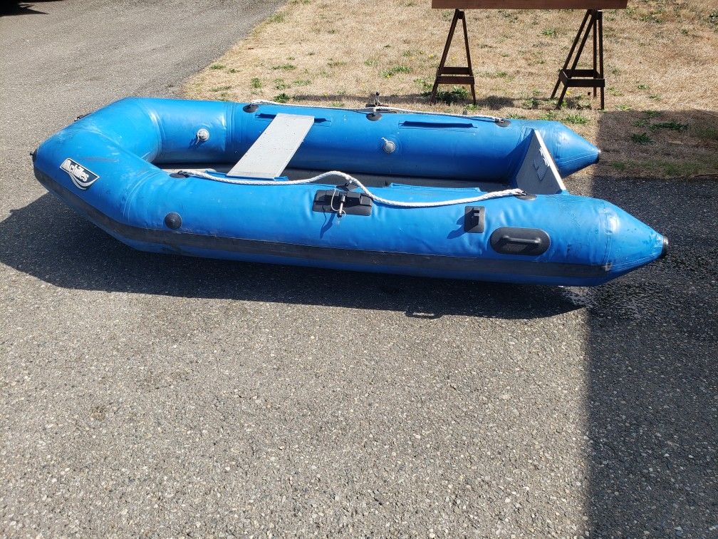 9' Achilles Hard Bottom Boat