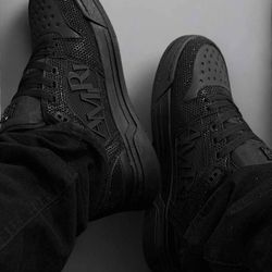 AMIRI All-Black Sneakers 10.5 – Monogram Logo – Men’s Luxury Shoes 