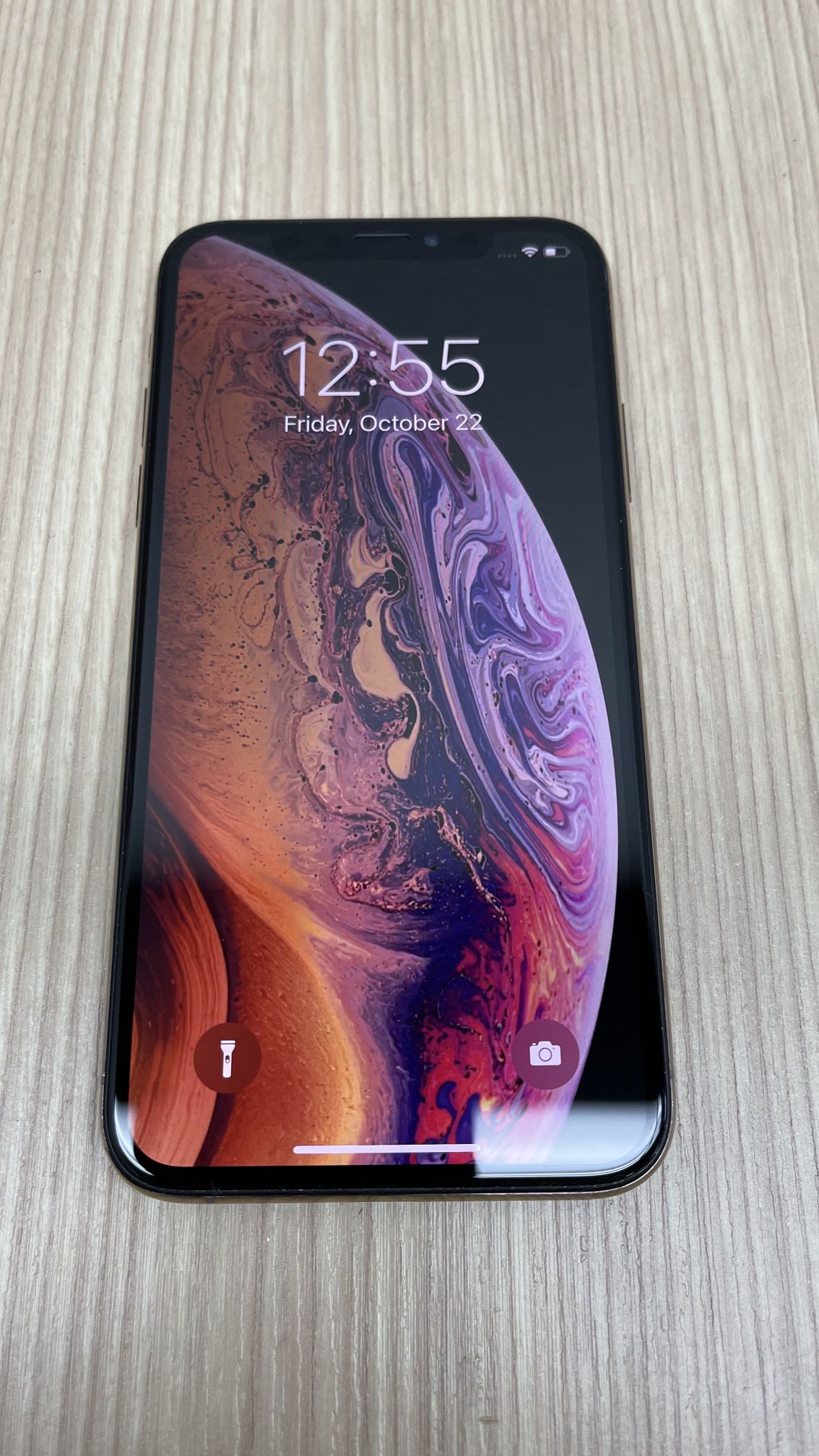 Iphone XS 64gb Unlocked to Any Carrier 