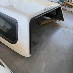 Tundra Camper 