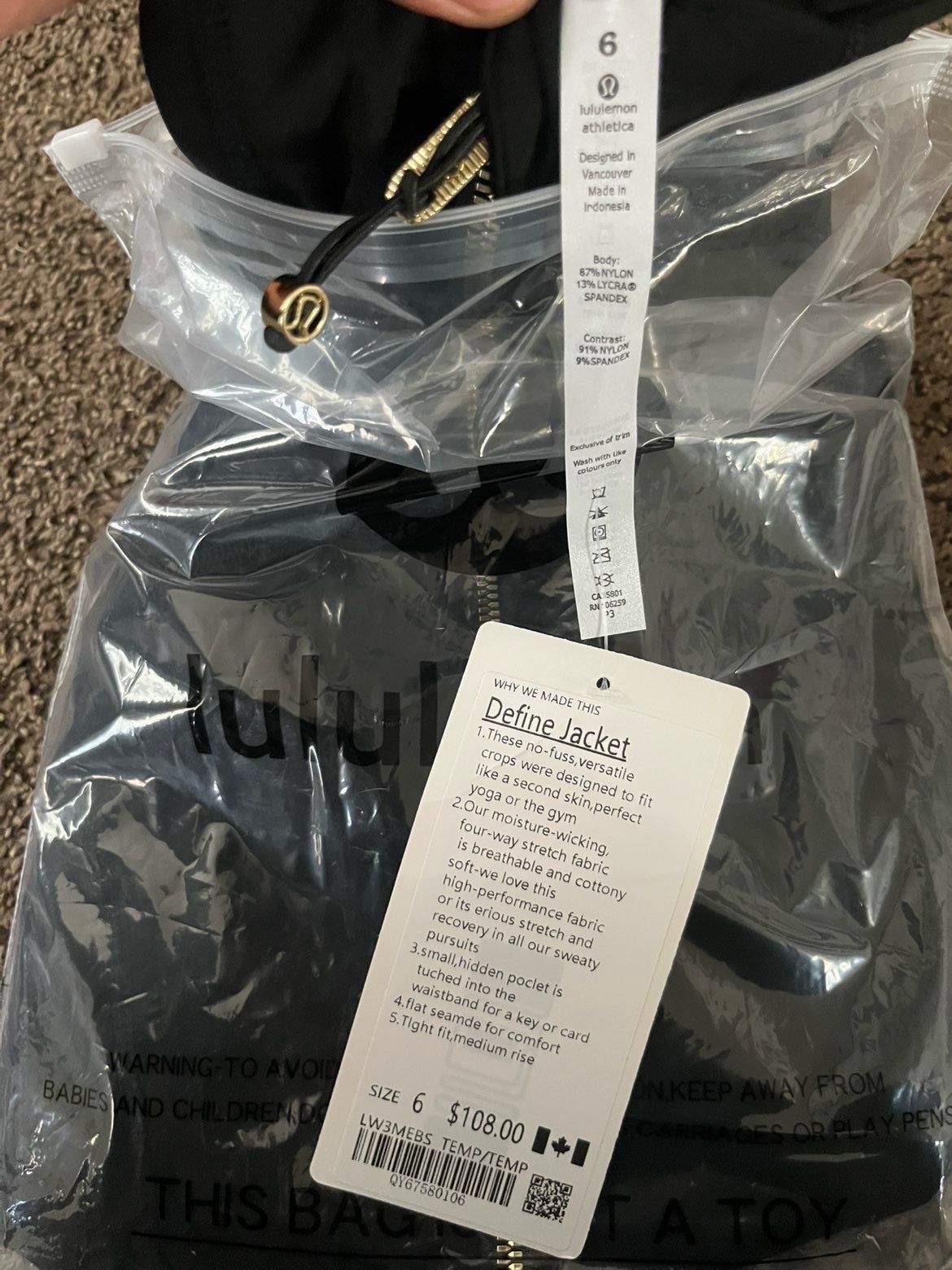 black lululemon