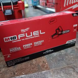 Milwaukee New Hatchet Pruning Saw 18M Fuel 