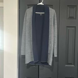 SIZE SMALL SWEATER