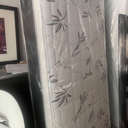 Queen Mattress set Available for pick up