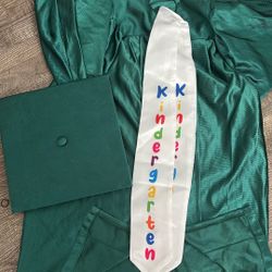 Kinder Graduation Cap & Gown