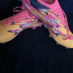 Puma Ultra Ultimate CP Pulisic Cleats 