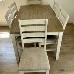 Small Dinner Table