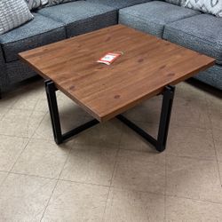 Brand new cocktail table $149