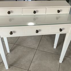 White Wood  Vanity w/4 Drawers